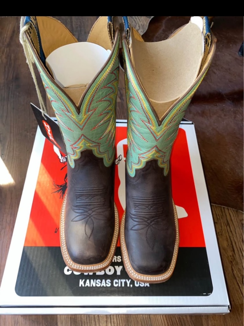 HYER Women’s Boots Size 8.5